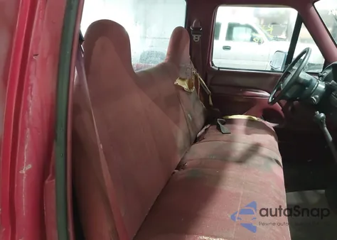 1995 Ford F150 z USA, uszkodzony, nr VIN 1FTDF15Y2SNB76154